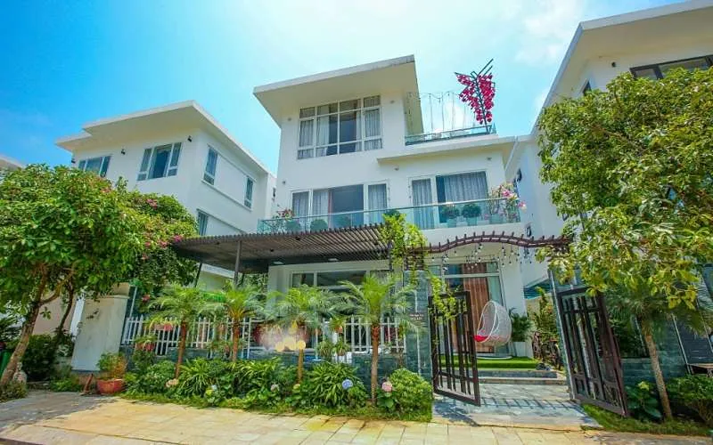 bên ngoài villa ngọc trai nt127